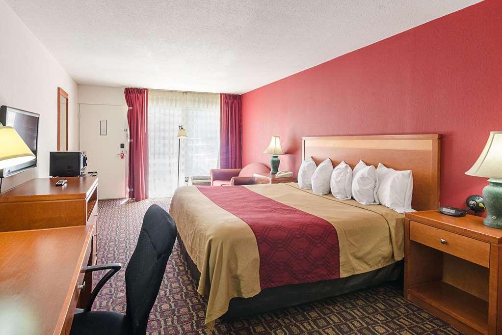 Econo Lodge Martinsville Bilik gambar